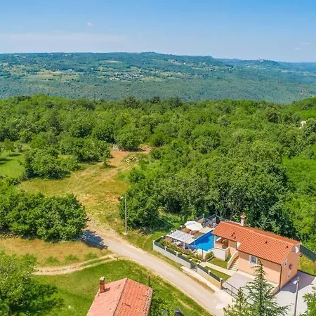 Sleeps 7 Pool Air Con Wifi * Šumber