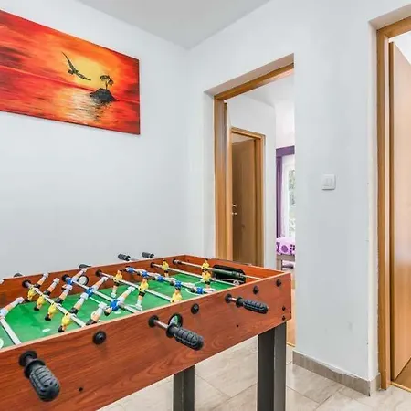 Sleeps 7 Pool Air Con Wifi Villa *