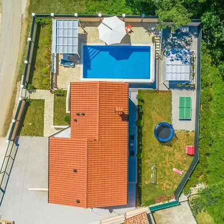 Sleeps 7 Pool Air Con Wifi Villa *